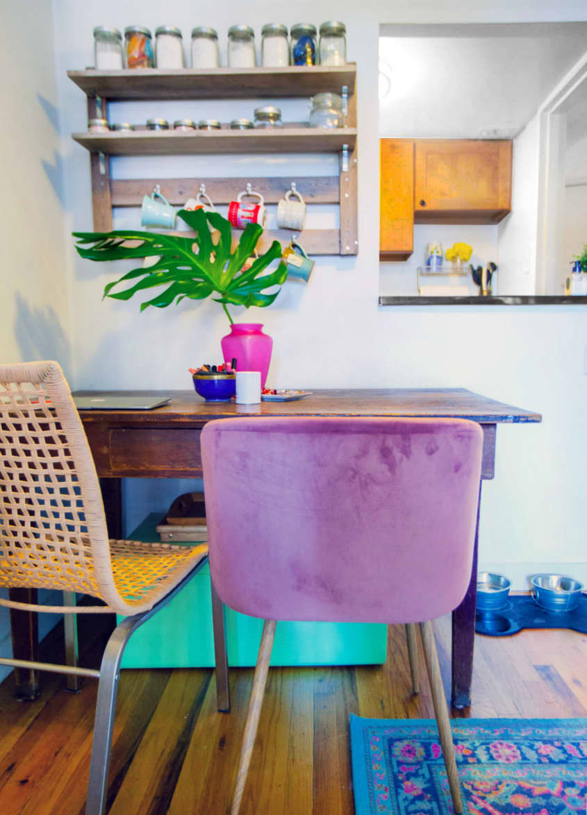 Bustle Beauty Editor Olivia Muenter's NYC Home Apartment Therapy